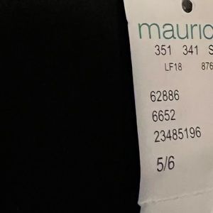 Maurice’s crop black dress pant.  NWT, ruffled top and around pockets.  Sz 5/6